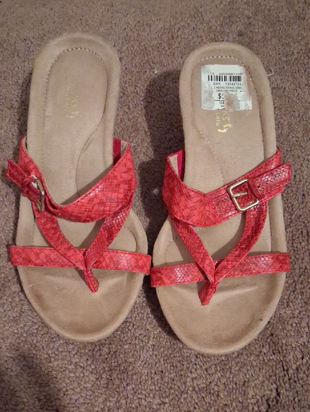 Women's Red Textured Thong Slide Sandals with Buckle